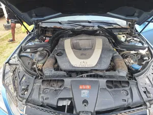 Mercedes-Benz E-Class 2013 Blue