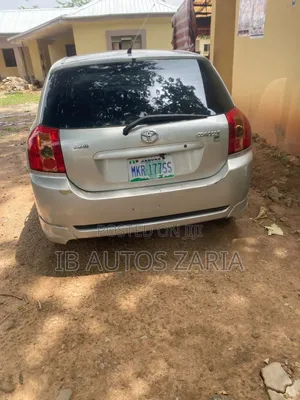Toyota Corolla 2005 Silver