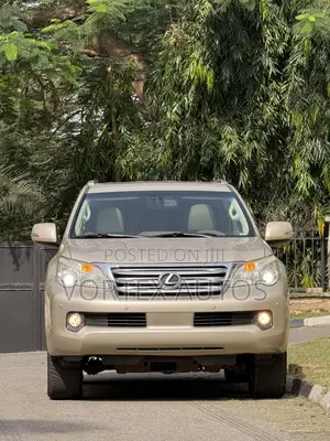 Lexus GX 460 2012 Gold