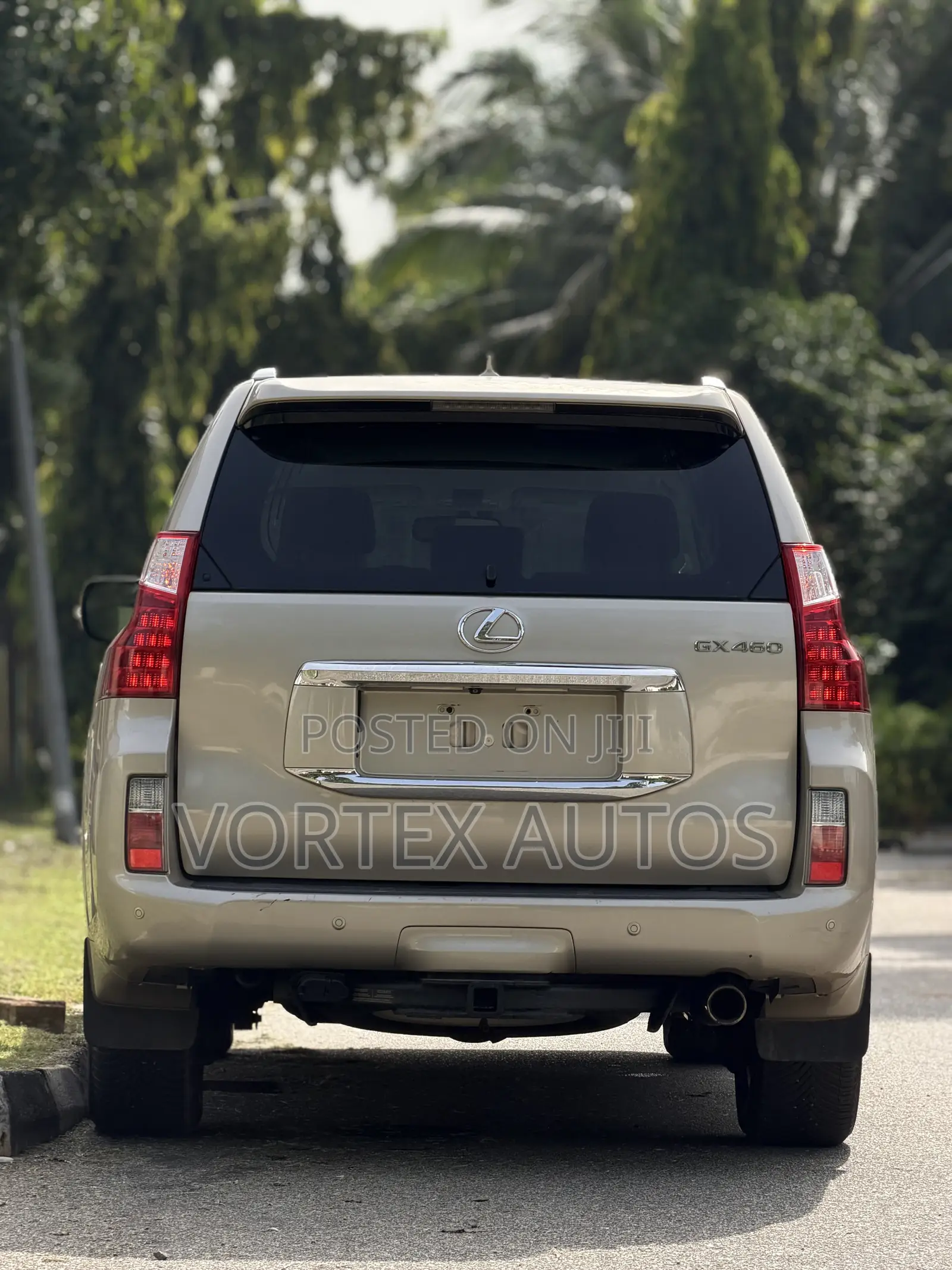 Lexus GX 460 2012 Gold