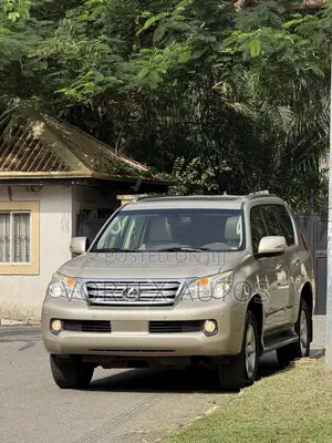 Lexus GX 460 2012 Gold