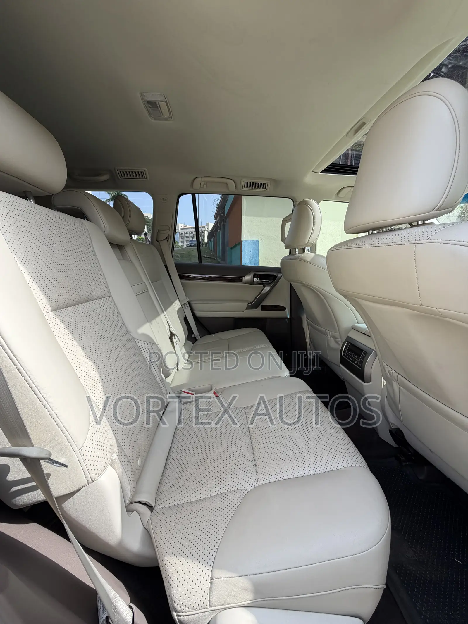 Lexus GX 460 2012 Gold
