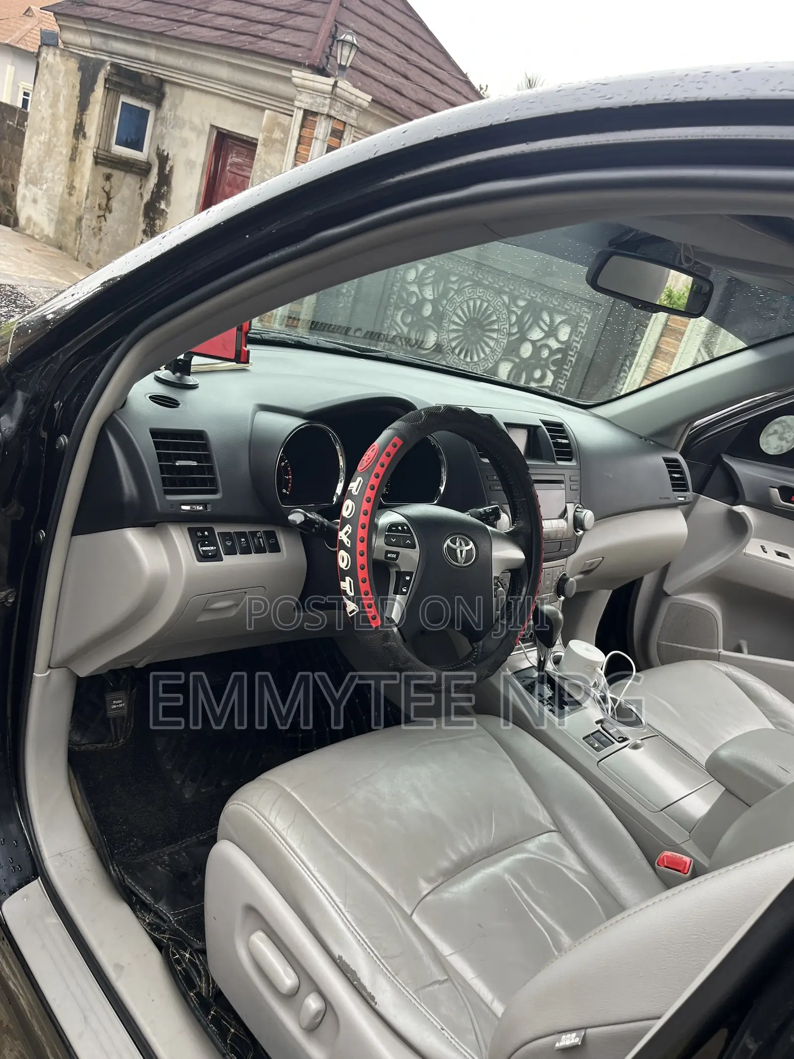 Toyota Highlander 2012 Red