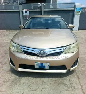 Toyota Camry 2013 Gold