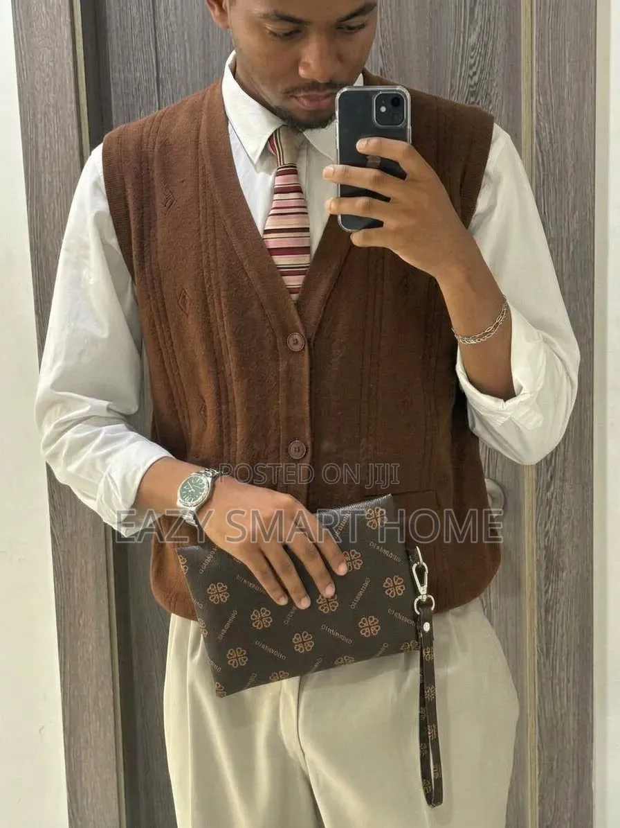 Men Sleek Purse
