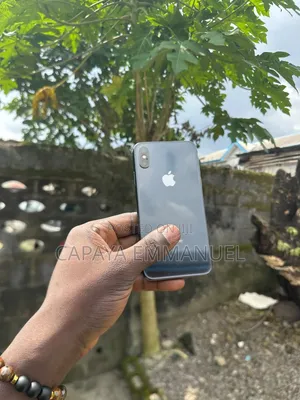 Apple iPhone X 64 GB Black