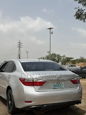 Lexus ES 350 FWD 2014 Silver