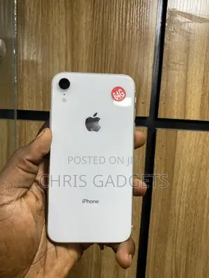 Apple iPhone XR 64 GB White