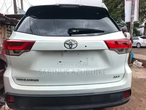 Toyota Highlander XLE 2019 White