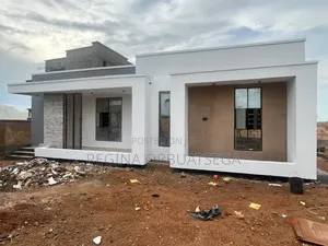 3bdrm Bungalow in Jos for sale