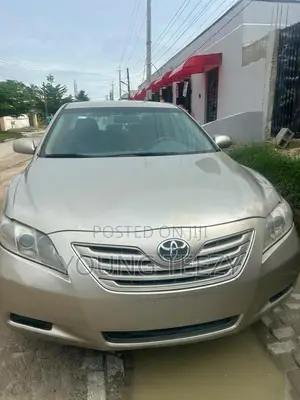 Toyota Camry 2.4 LE 2008 Gold
