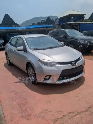 Toyota Corolla 2017 Silver