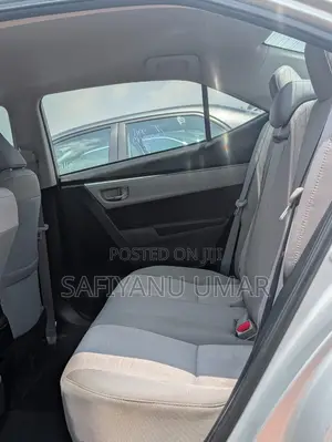 Toyota Corolla 2017 Silver