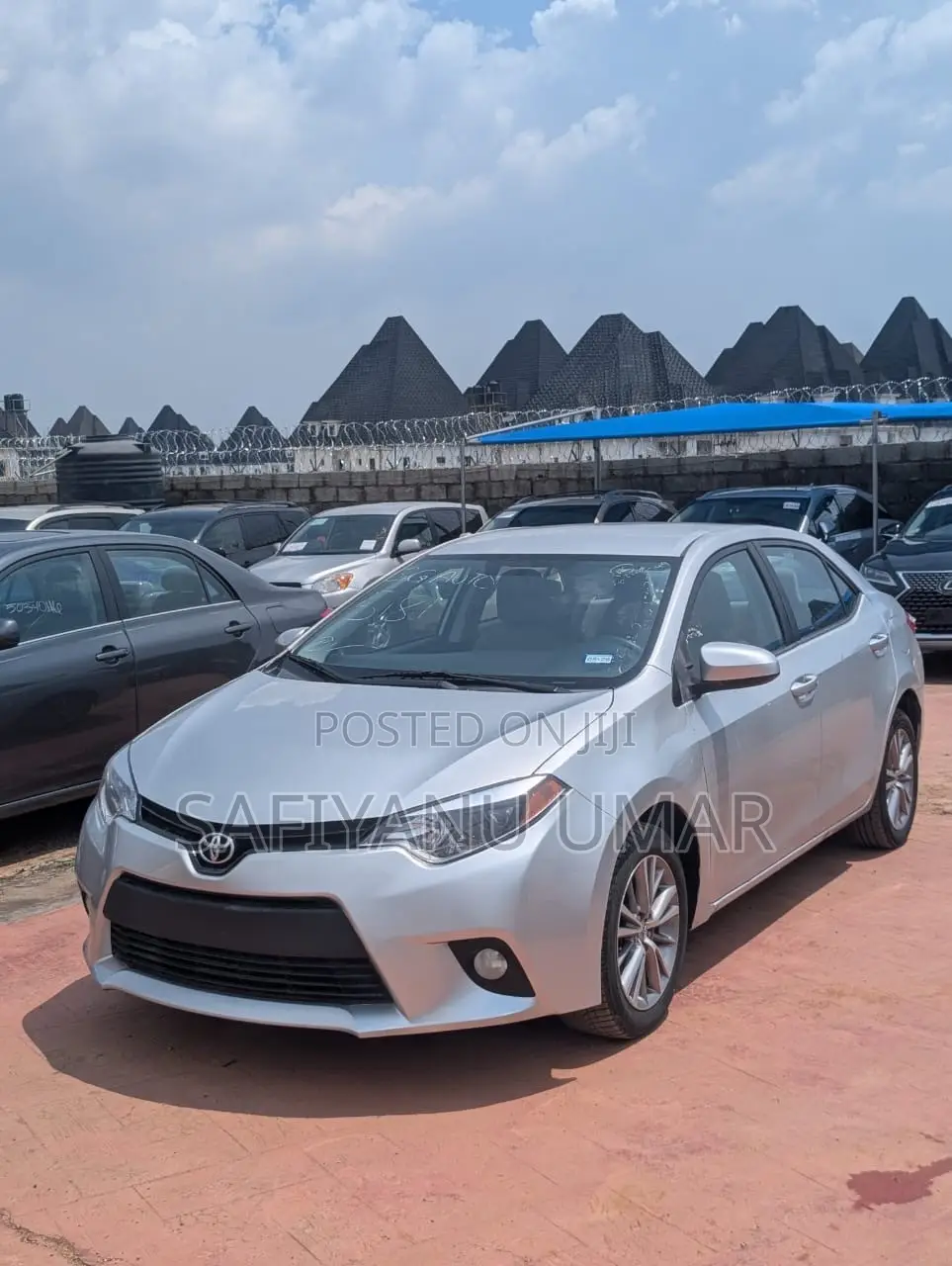 Toyota Corolla 2017 Silver