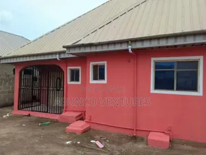2bdrm Bungalow in Latkey Estate, Agbara-Igbesan for rent