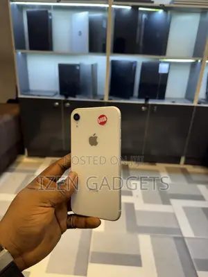 Apple iPhone XR 64 GB White