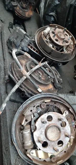 All Kinds of Toyota Wheels Linen and Alignment