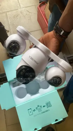 9mega-Pixel Wireless 4g Solar PTZ Camera