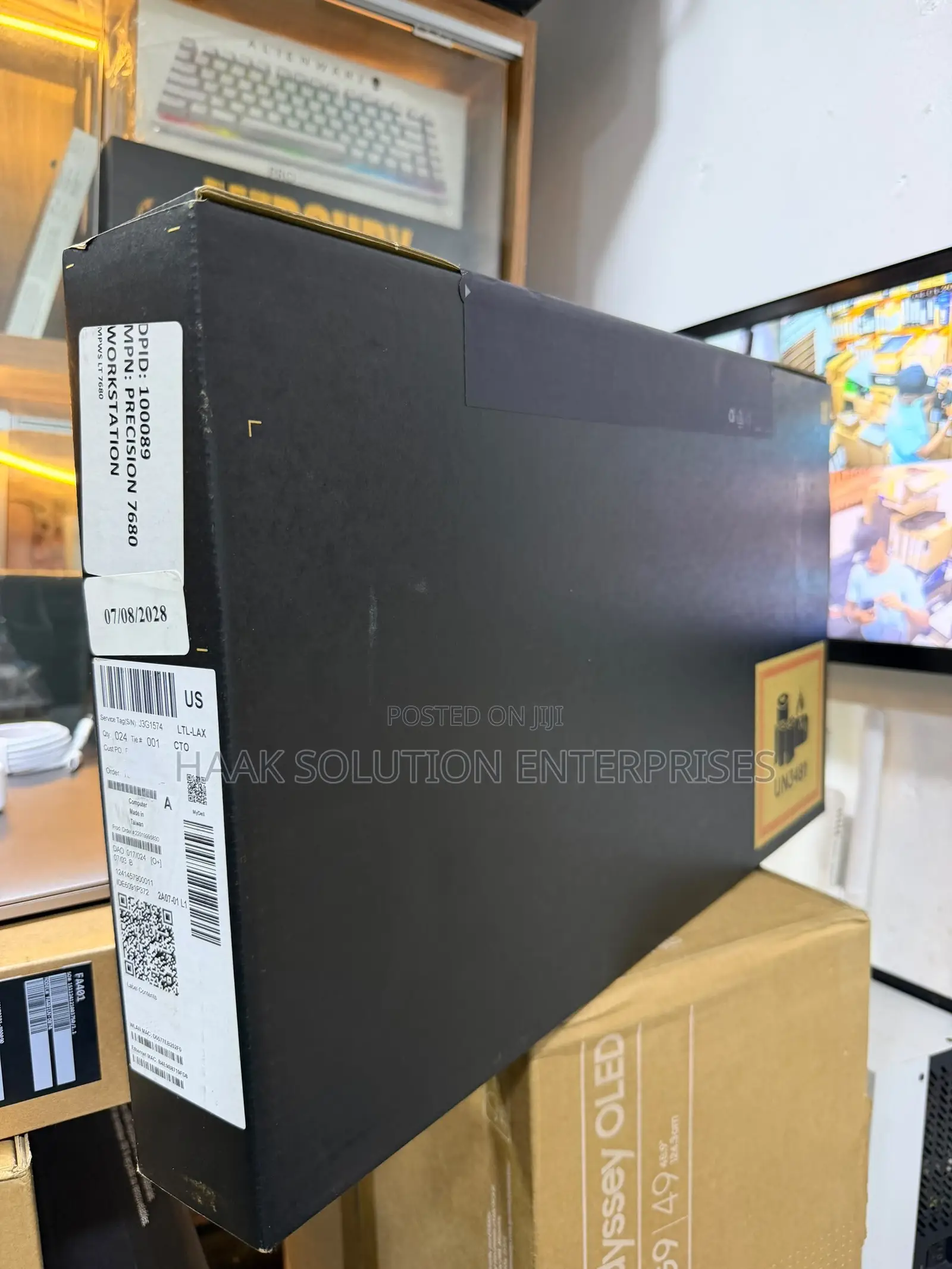 New Laptop Dell Precision 7680 64GB Intel Core i9 SSD 2T