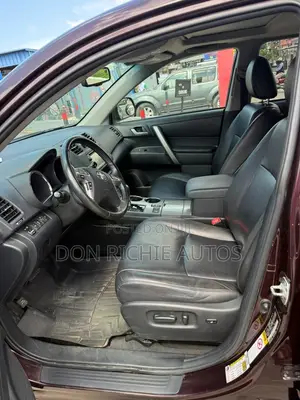 Toyota Highlander 2013 Brown