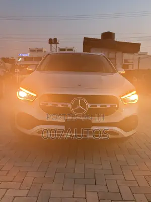 Mercedes-Benz GLA 250 2021 Silver