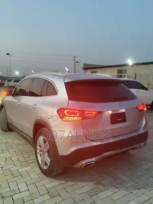 Mercedes-Benz GLA 250 2021 Silver