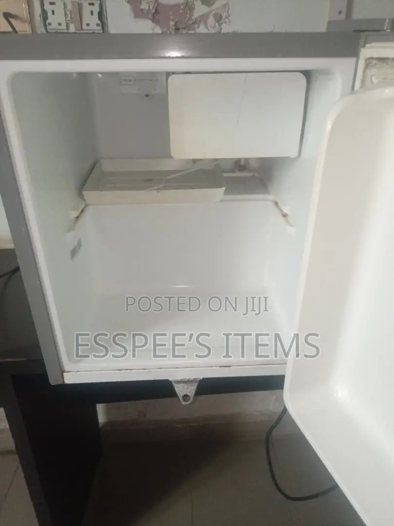 Hisense Barely Used 40L Bedside Fridge