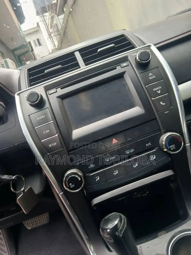 Toyota Camry 2017