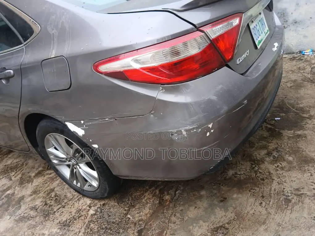 Toyota Camry 2017