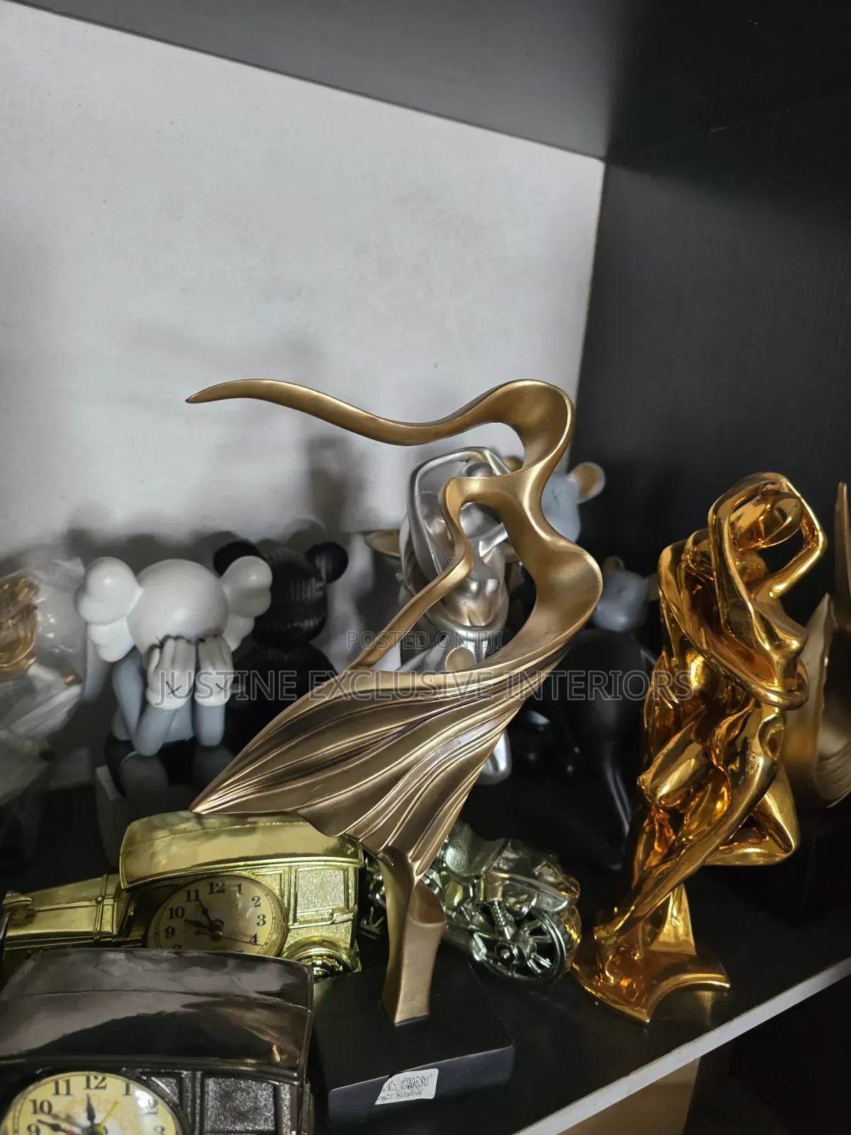Decorative Figurines