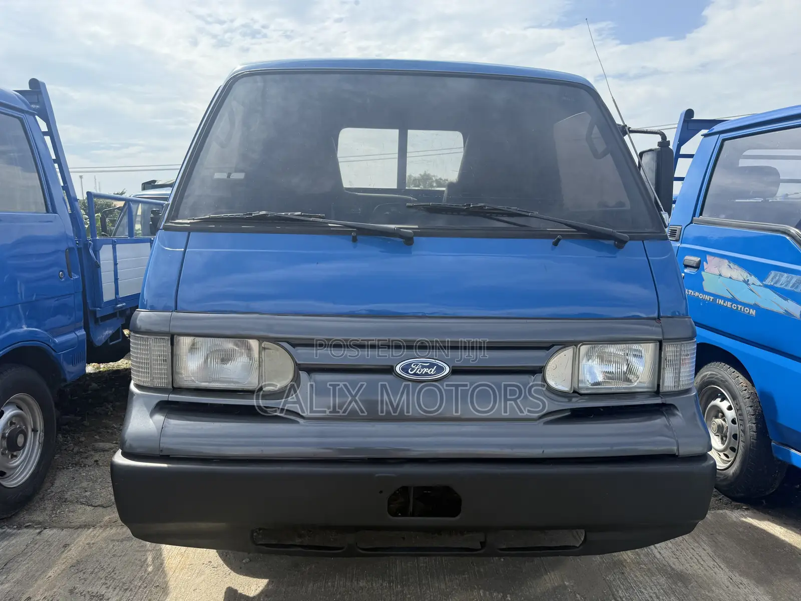 Ford Husky 2005 Blue