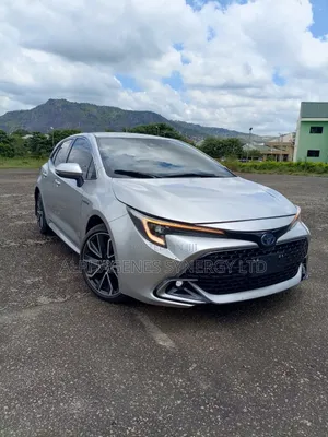 Toyota Corolla 2024 Silver