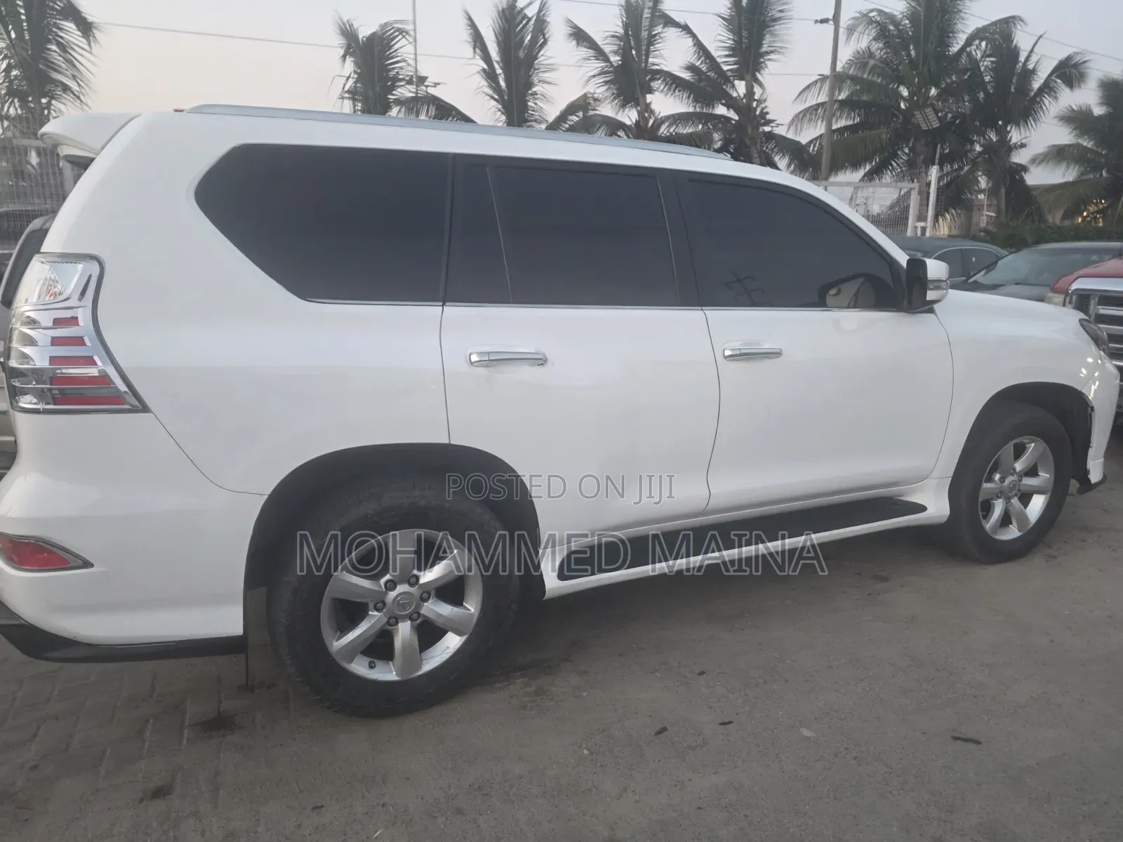 Lexus GX 2012 White