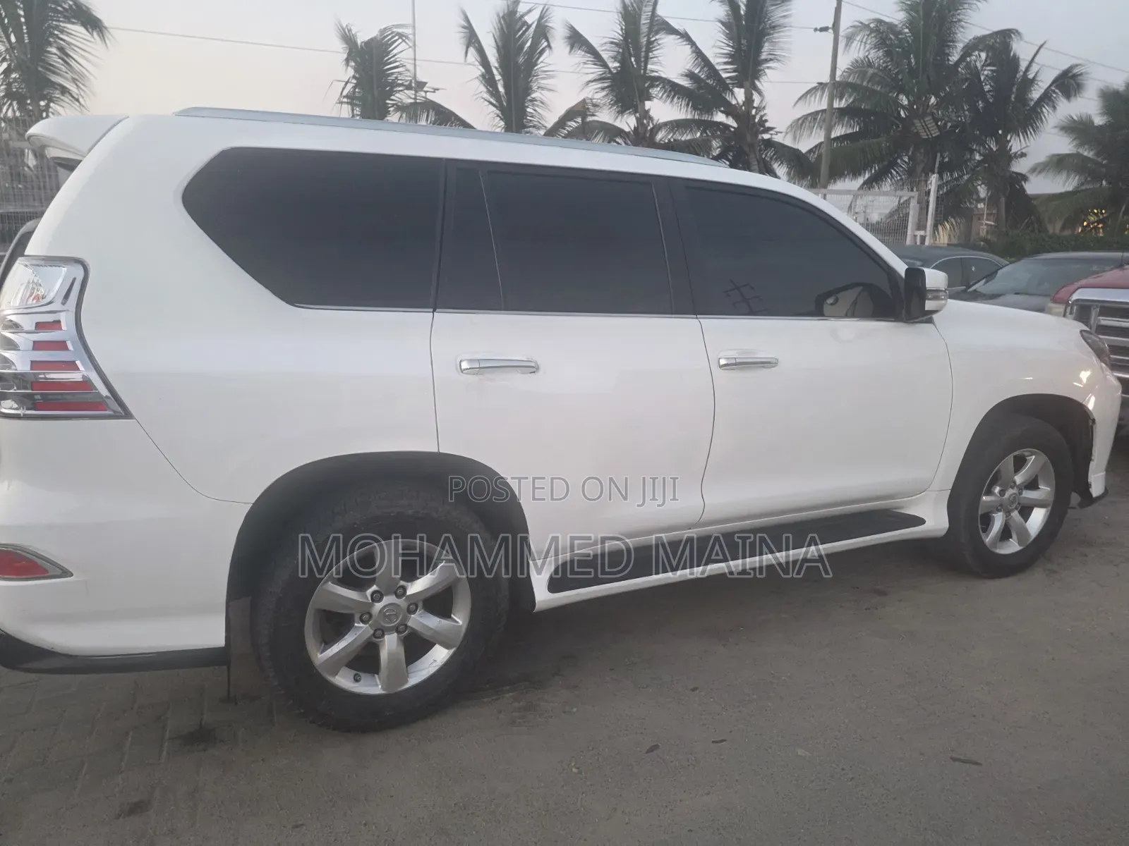 Lexus GX 2012 White