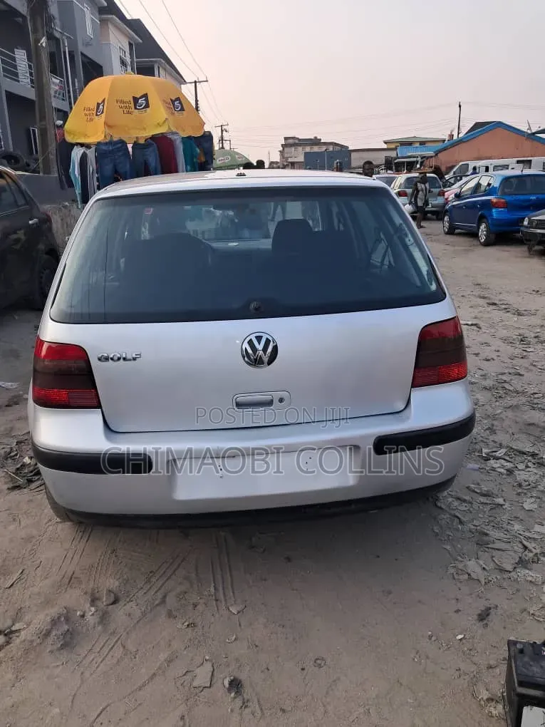 Volkswagen Golf 2005 Silver