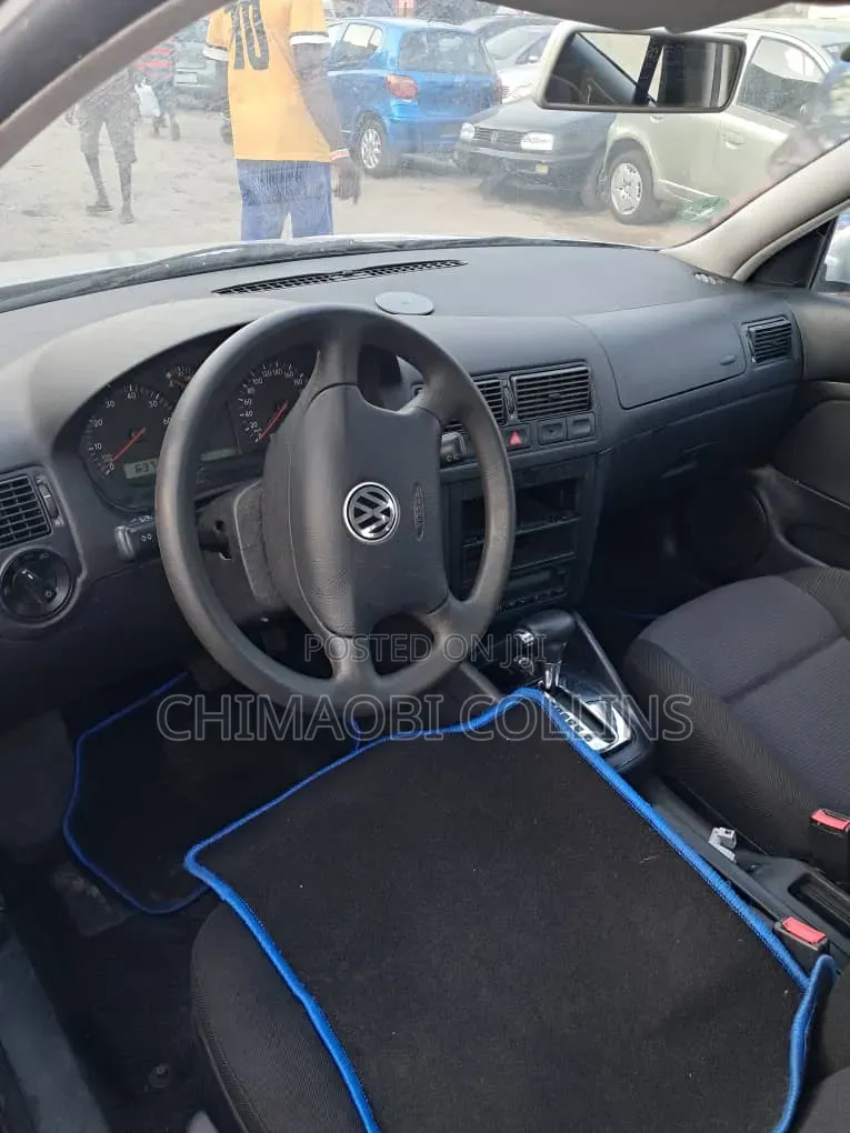 Volkswagen Golf 2005 Silver