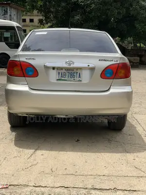 Toyota Corolla LE 2004 Silver