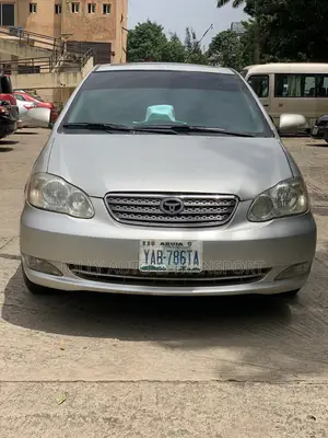 Toyota Corolla LE 2004 Silver