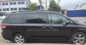 Toyota Sienna 2014 Black