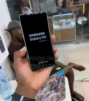 New Samsung Galaxy S10 128 GB Black
