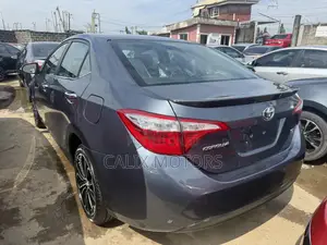 Toyota Corolla 2015 Gray