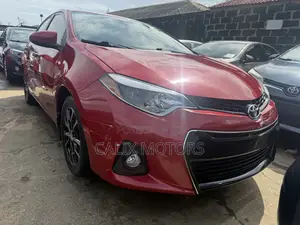 Toyota Corolla 2016 Red