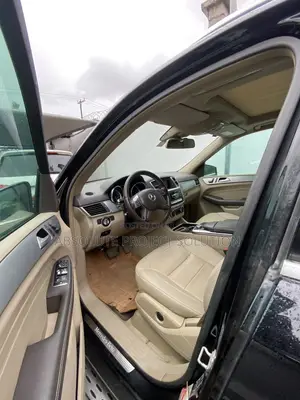 Mercedes-Benz M Class ML350 4MATIC 4dr SUV AWD (3.5L 6cyl 7A) 2014