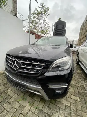 Mercedes-Benz M Class ML350 4MATIC 4dr SUV AWD (3.5L 6cyl 7A) 2014