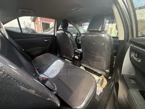 Toyota Corolla 2018 Gray