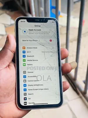 Apple iPhone 11 64 GB White