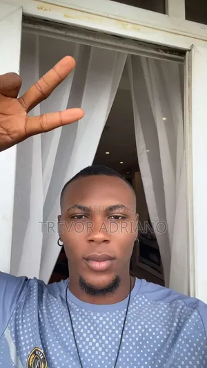 Adrian Uyanwanne