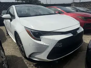 Toyota Corolla 2022 White