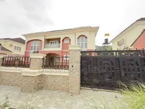 5bdrm Duplex in Gaduwa for sale