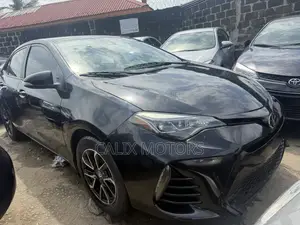 Toyota Corolla 2018 Black